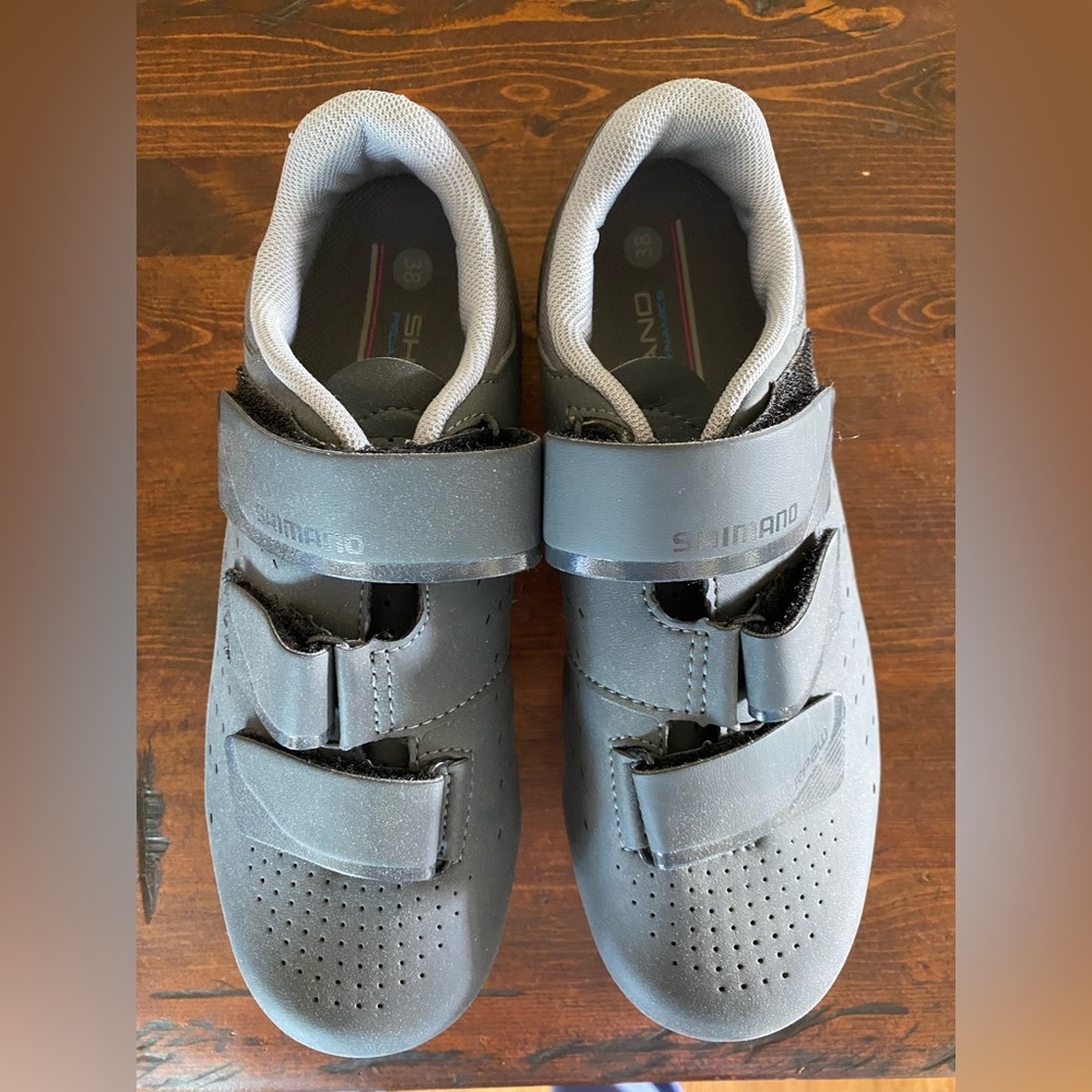 Womens Shimano cycling shoes sz 38